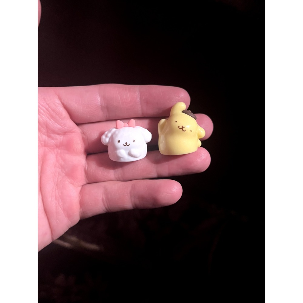 Sanrio Characters Pompompurin and Macaroon Mini Figures